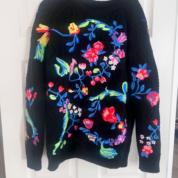 Black Floral Crew & Scoop Necks Sweater - Picture 2 of 5